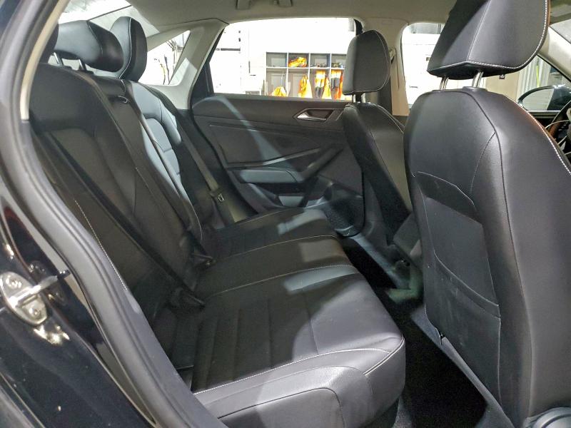 Фото 10 - VOLKSWAGEN JETTA