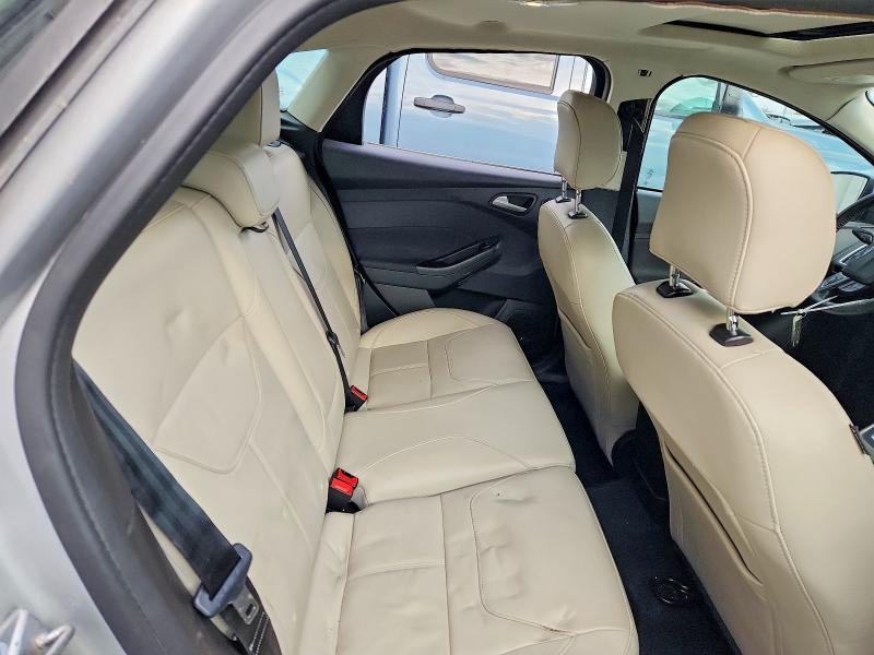 Фото 10 - FORD FOCUS