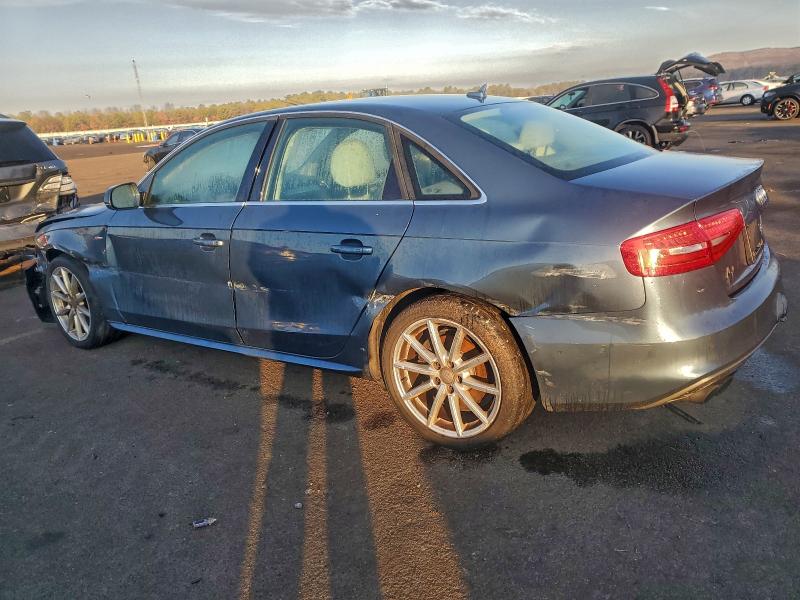 Фото 2 - AUDI A4