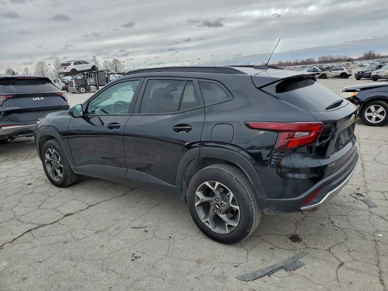 Фото 2 - CHEVROLET TRAX