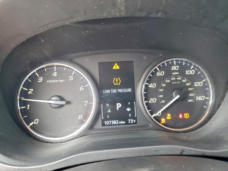 Фото 9 - MITSUBISHI OUTLANDER