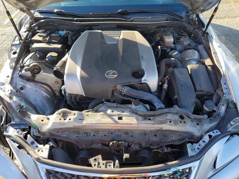 Фото 11 - LEXUS IS