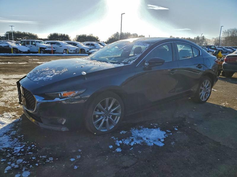 Фото 1 - MAZDA 3