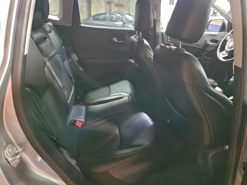 Фото 10 - JEEP COMPASS