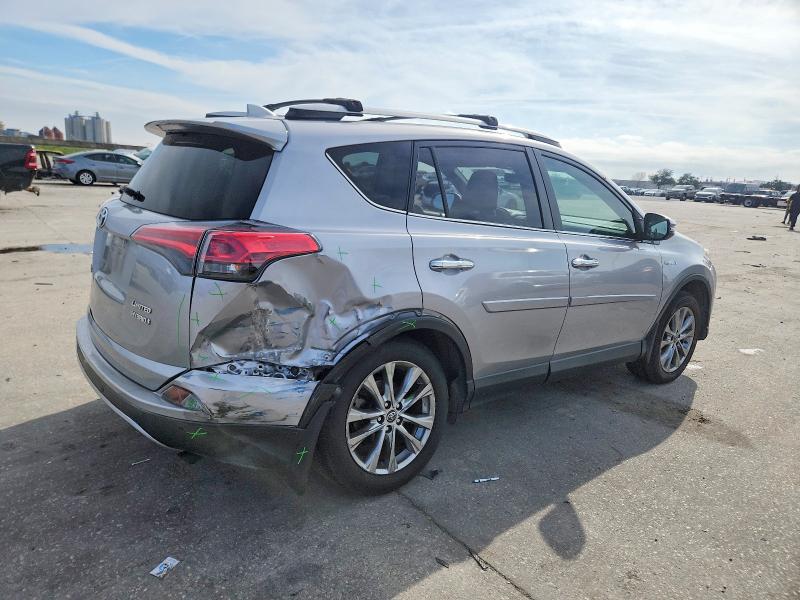 Фото 3 - TOYOTA RAV4