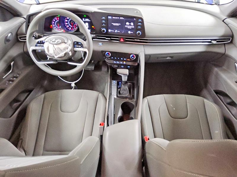 Фото 8 - HYUNDAI ELANTRA