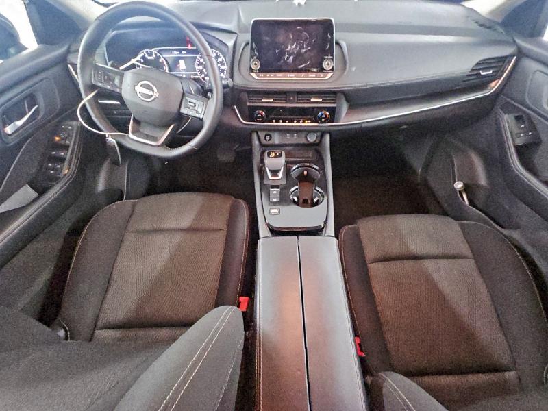 Фото 8 - NISSAN ROGUE