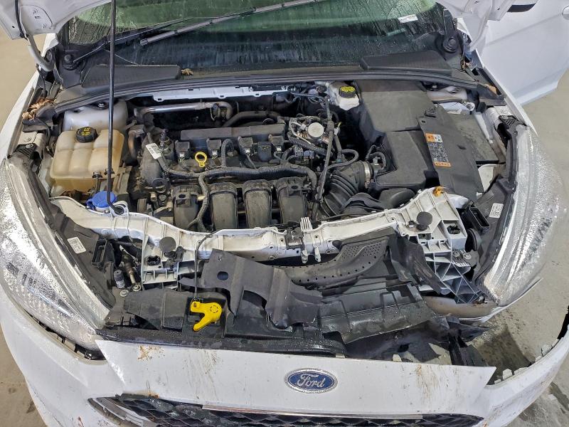 Фото 12 - FORD FOCUS