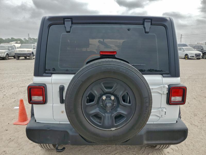 Фото 11 - JEEP WRANGLER