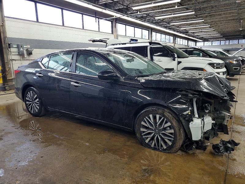 Фото 4 - NISSAN ALTIMA