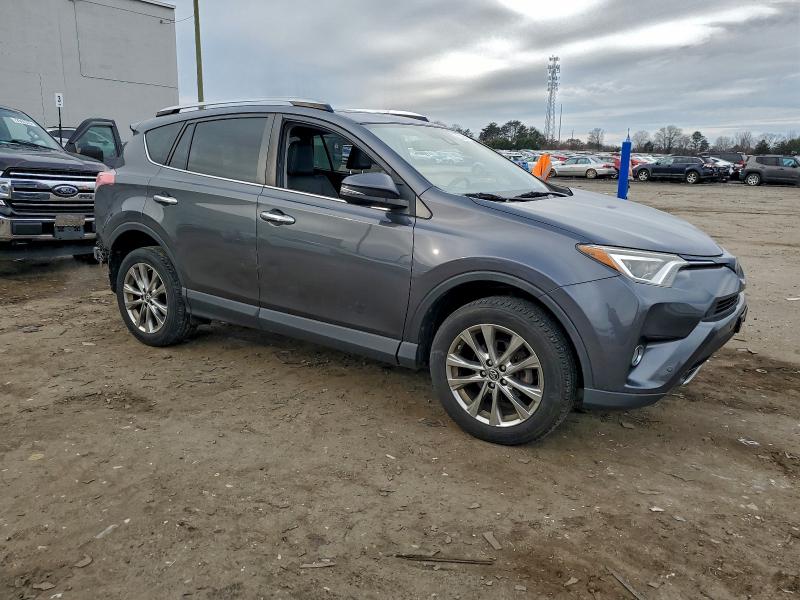 Фото 4 - TOYOTA RAV4