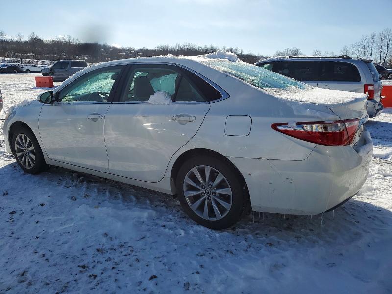 Фото 2 - TOYOTA CAMRY