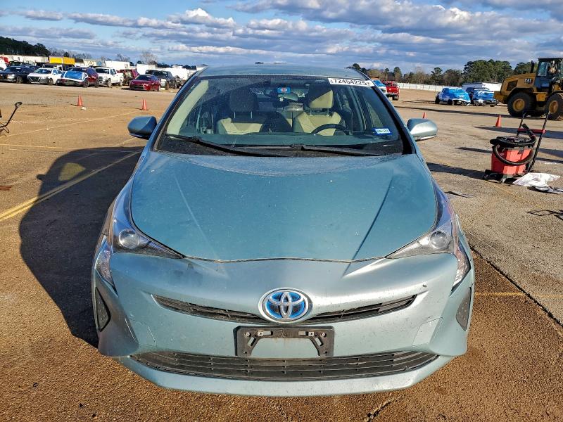 Фото 5 - TOYOTA PRIUS