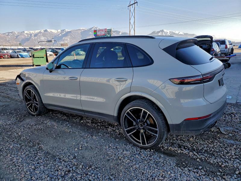 2021 PORSCHE CAYENNE