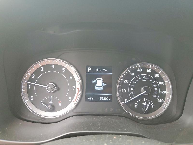 Фото 9 - HYUNDAI VENUE