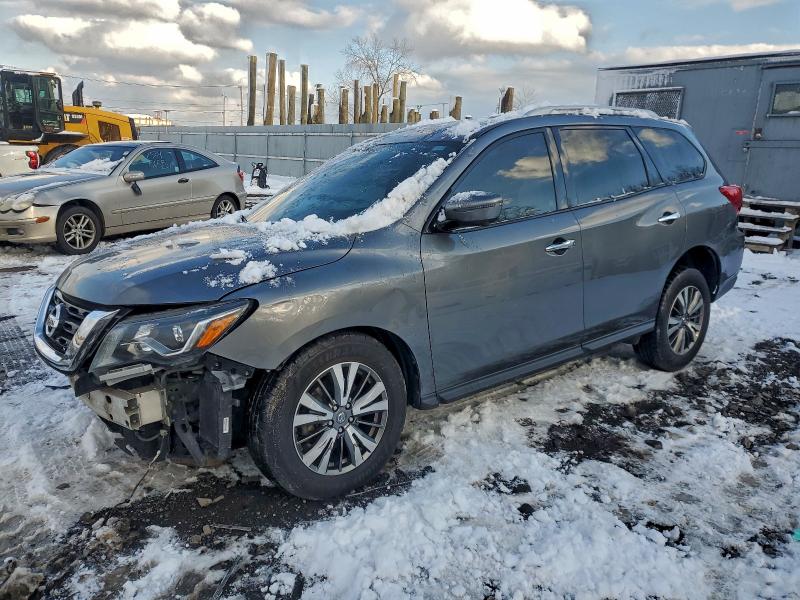 Фото 1 - NISSAN PATHFINDER