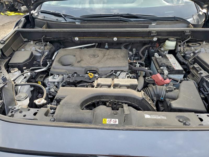 Фото 12 - TOYOTA RAV4