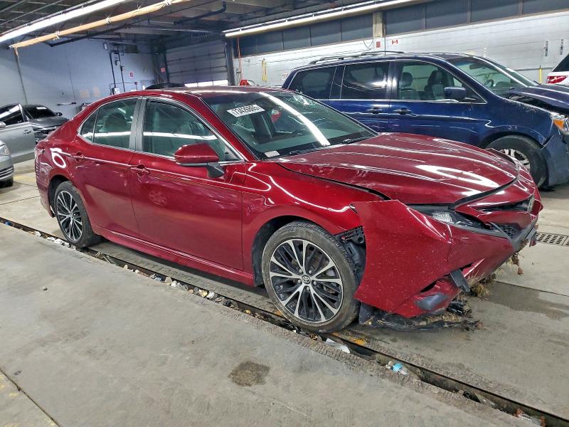 Фото 4 - TOYOTA CAMRY