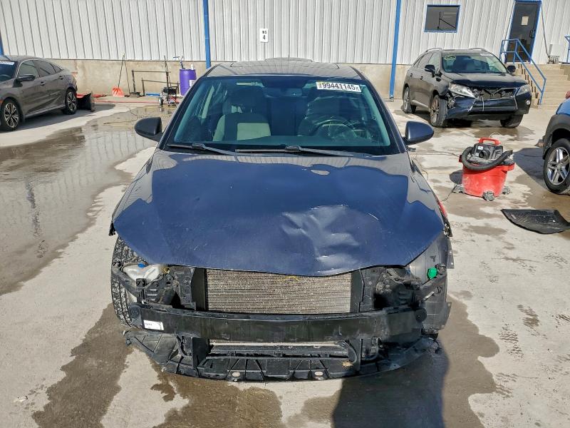 Фото 5 - HYUNDAI ELANTRA