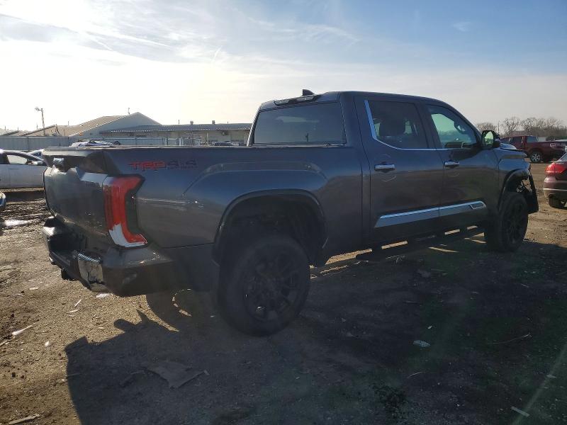 Фото 3 - TOYOTA TUNDRA
