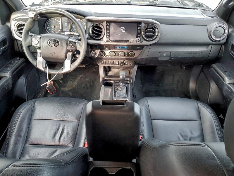 Фото 8 - TOYOTA TACOMA