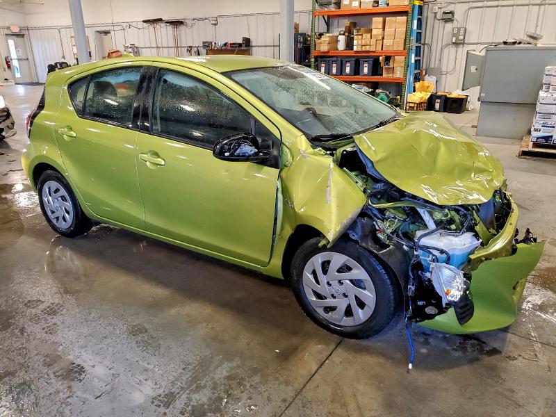 Фото 4 - TOYOTA PRIUS