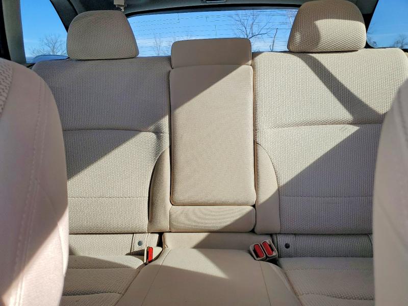 Фото 10 - SUBARU OUTBACK