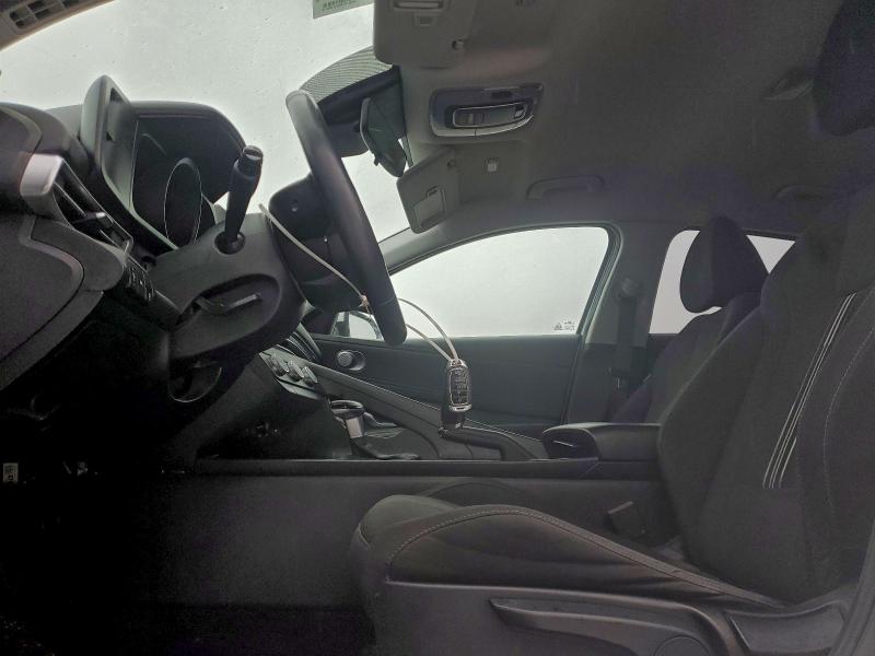 Фото 7 - HYUNDAI ELANTRA