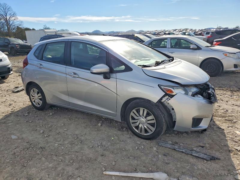 Фото 4 - HONDA FIT