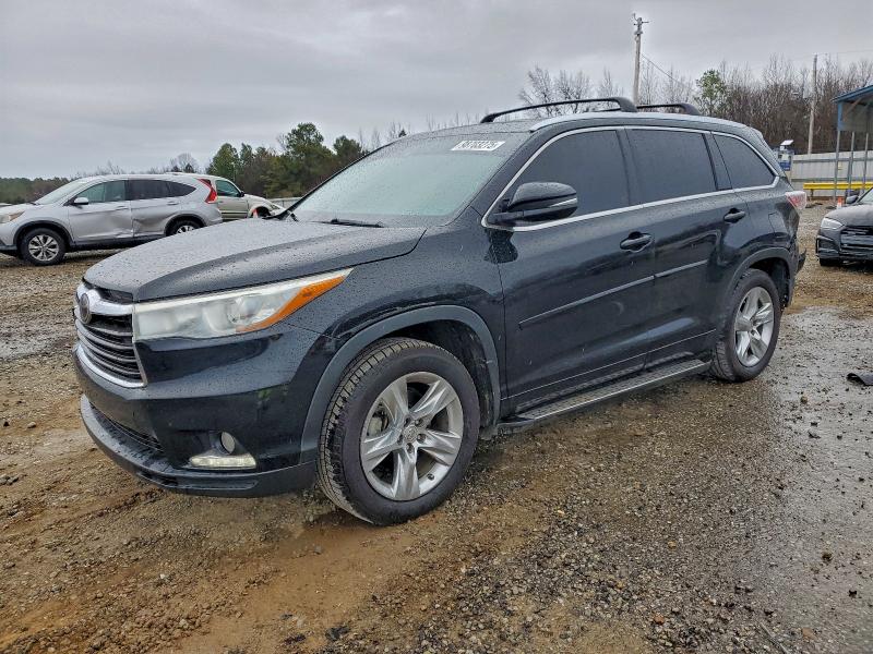 Фото 1 - TOYOTA HIGHLANDER