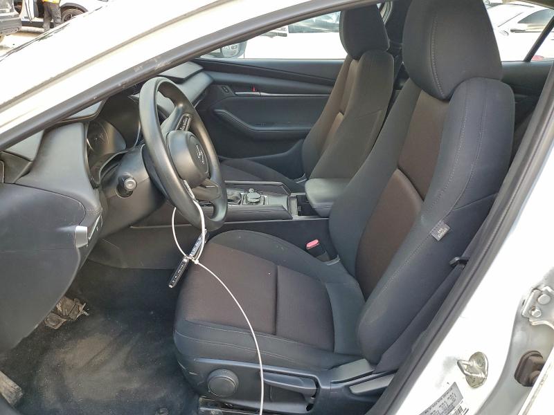 Фото 7 - MAZDA 3