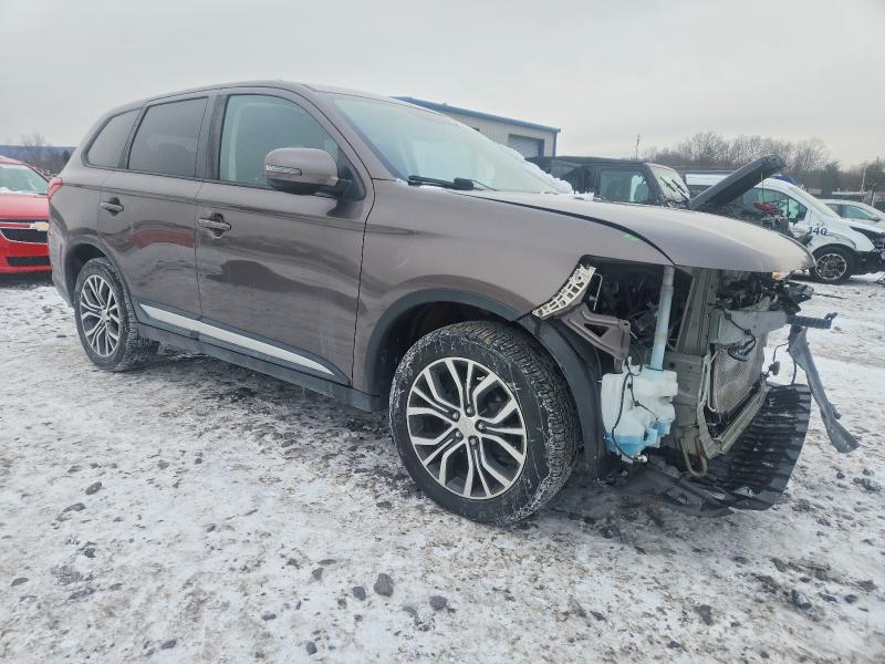 Фото 4 - MITSUBISHI OUTLANDER