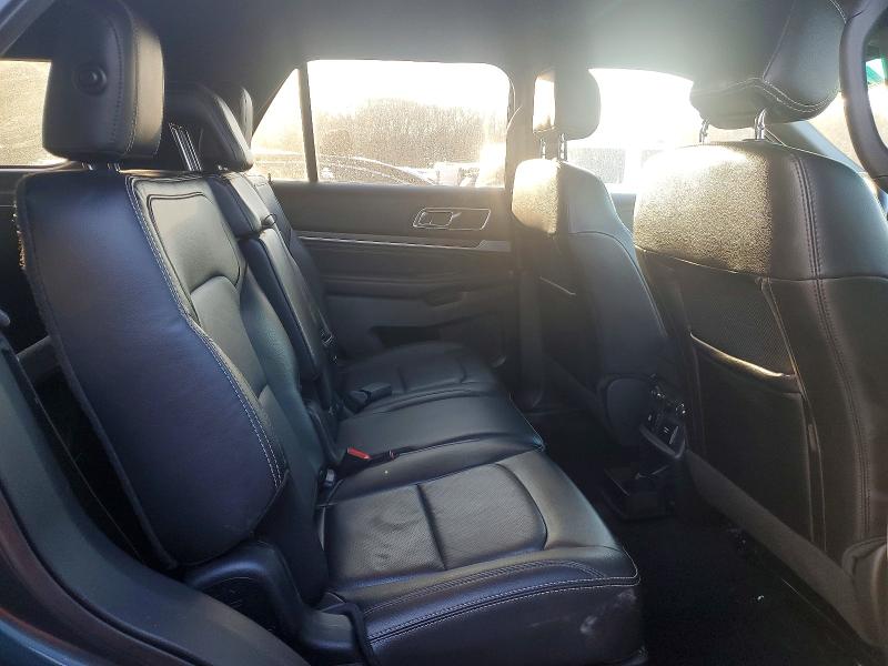 Фото 10 - FORD EXPLORER