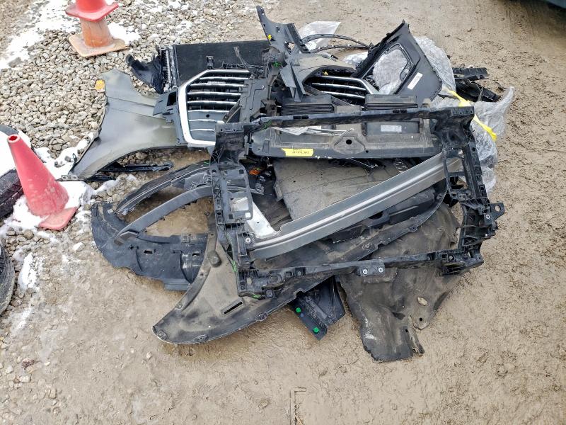 Фото 13 - AUDI Q7