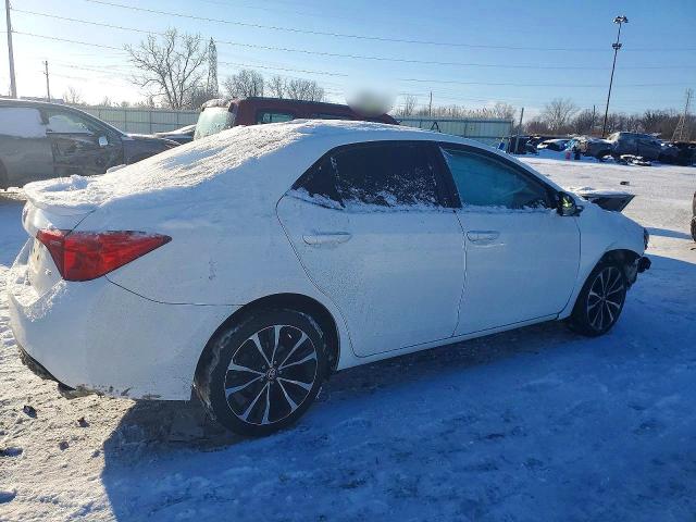 Фото 3 - TOYOTA COROLLA