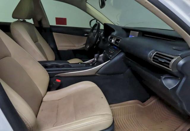Фото 5 - LEXUS IS