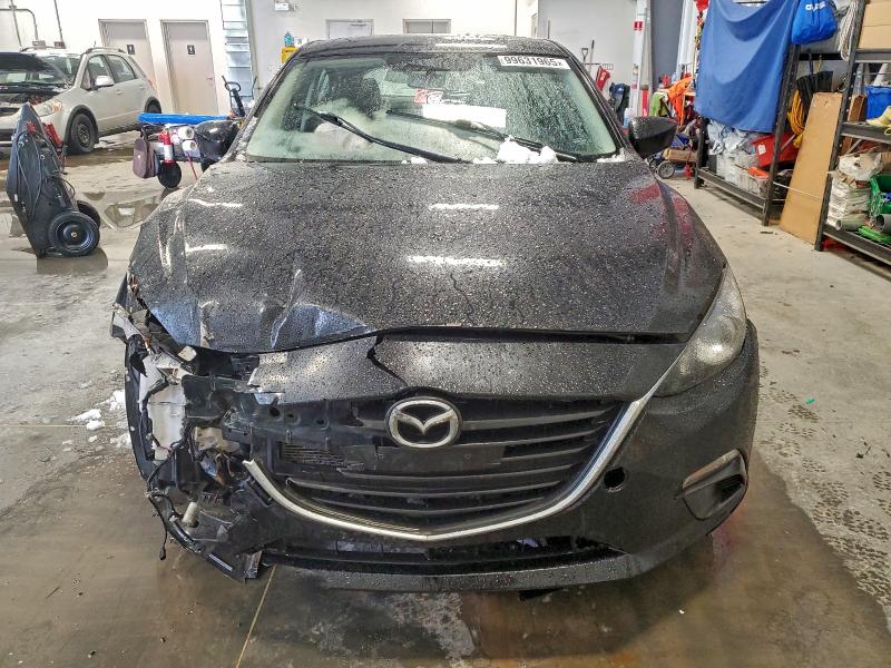 Фото 5 - MAZDA 3