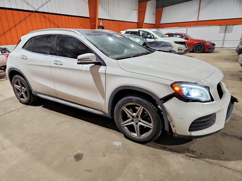 Фото 4 - MERCEDES-BENZ GLA-CLASS