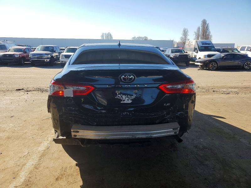 Фото 6 - TOYOTA CAMRY