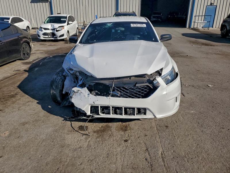FORD TAURUS 2018 VIN 1FAHP2MK5JG133647