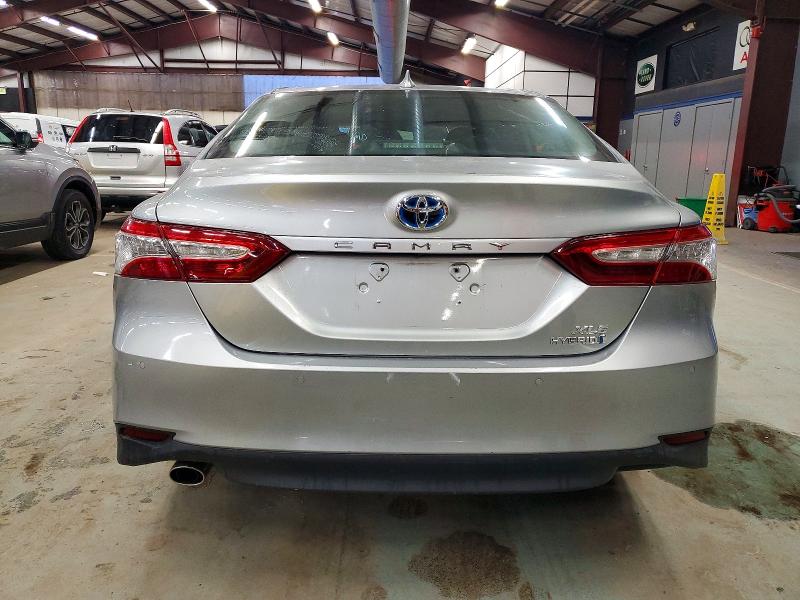 Фото 6 - TOYOTA CAMRY