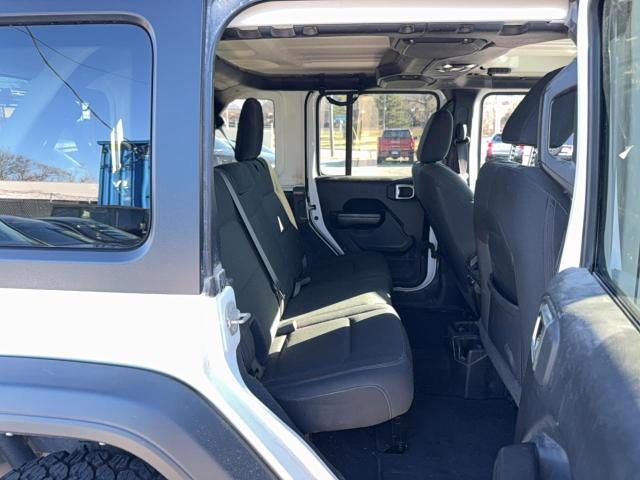 Фото 6 - JEEP WRANGLER