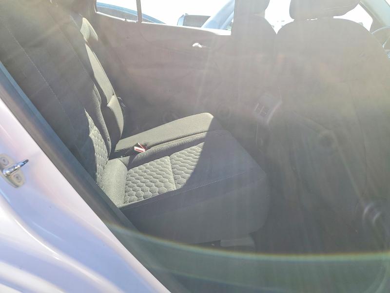 Фото 10 - CHEVROLET EQUINOX