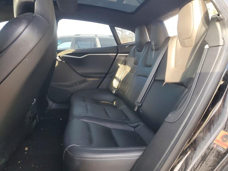 Фото 10 - TESLA MODEL S