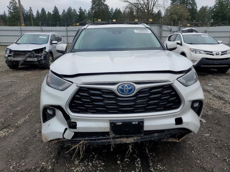 Фото 5 - TOYOTA HIGHLANDER