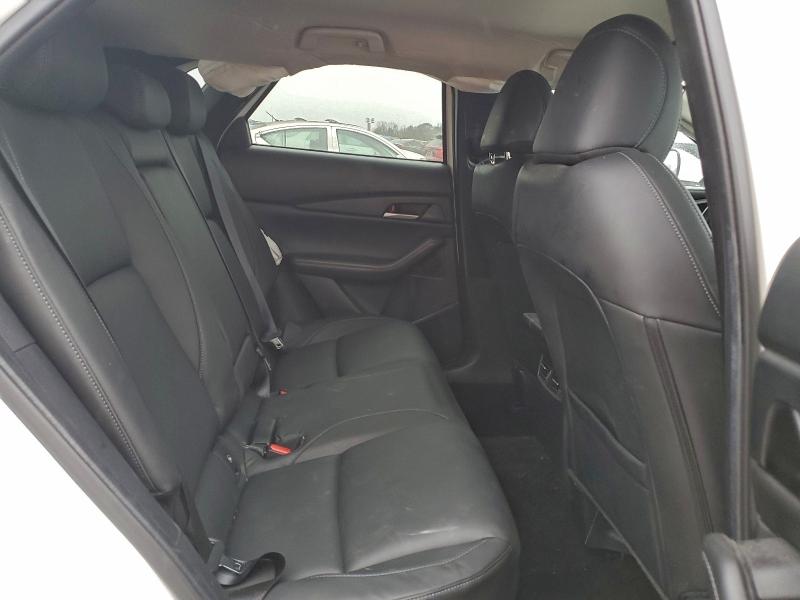 Фото 11 - MAZDA CX30