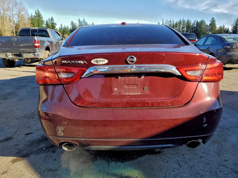 Фото 6 - NISSAN MAXIMA