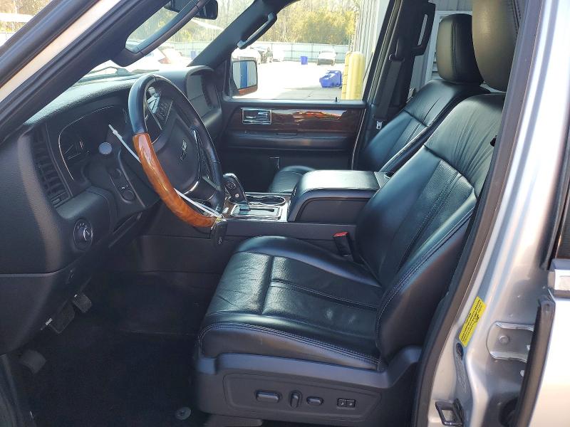 Фото 7 - LINCOLN NAVIGATOR