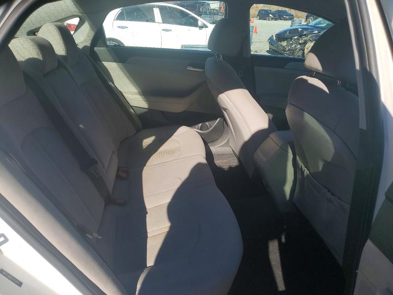 Фото 10 - HYUNDAI SONATA