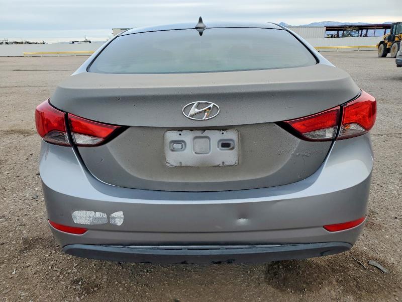 Фото 6 - HYUNDAI ELANTRA